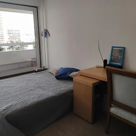 2 Chambres Avec Balcons Chez L'habitant Parigi